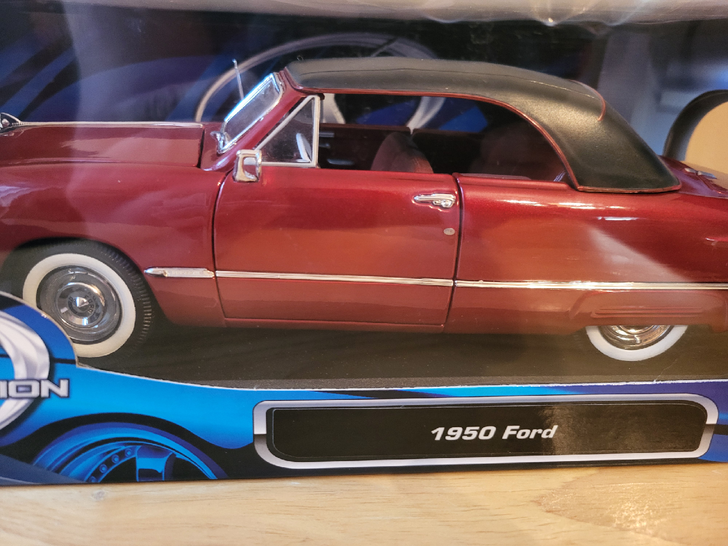 Maisto Special Edition 1950 Ford Diecast Car in Original Box - photo 2