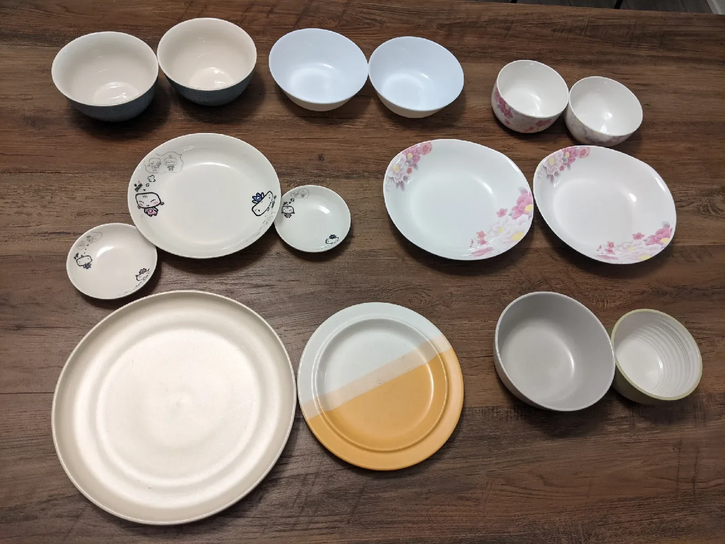 Mixed Dishes and Bowls