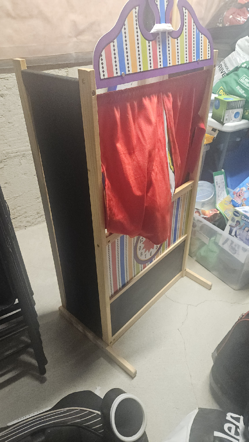 Kids' Puppet Theatre with Chalkboard and Puppets - photo 3