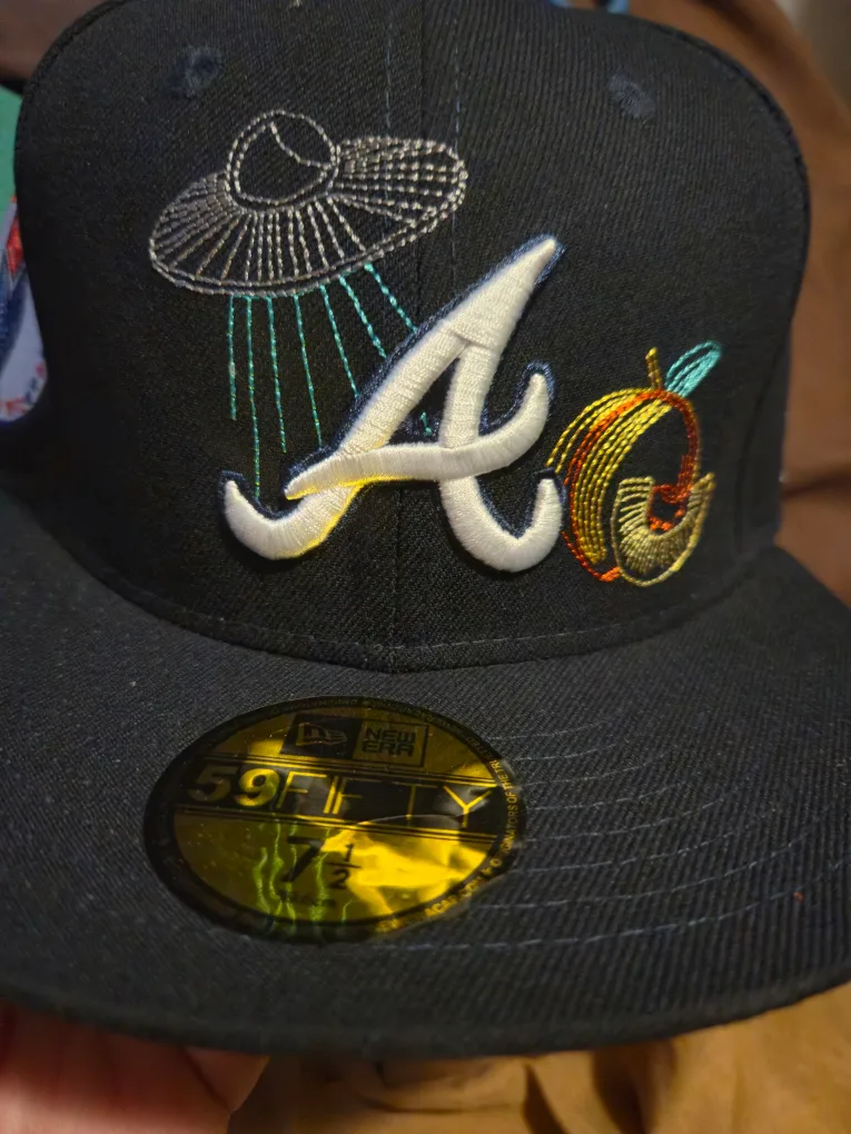 New Era 59FIFTY Atlanta Braves Hat 7 1/2 thumbnail