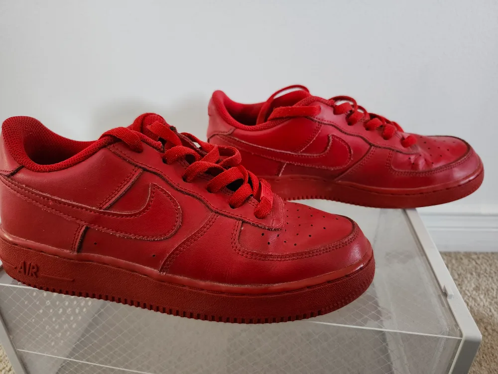 Nike Air Force 1 Red Sneakers - Youth Size 6.5 image indicator(4)