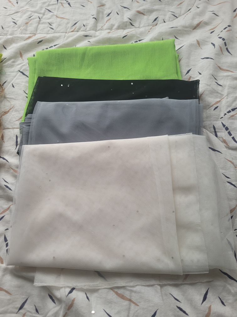 Assorted Fabric Pieces - Sewing, Crafts - photo 2