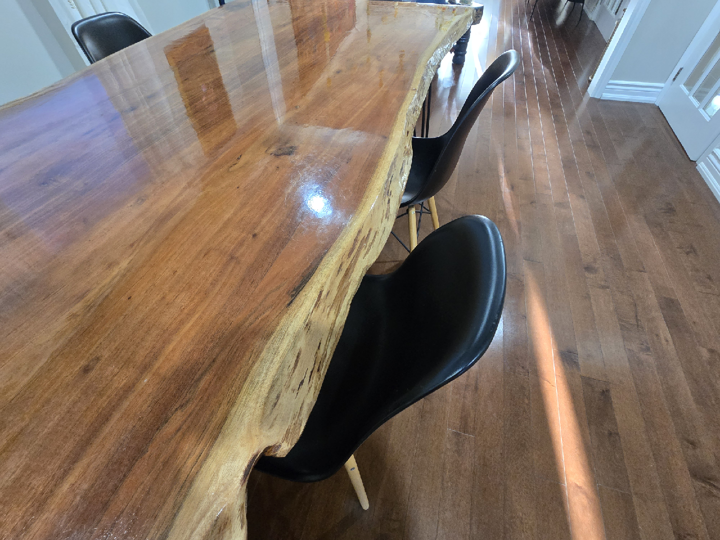 Live Edge Wood Dining Table with 6 Chairs - photo 3
