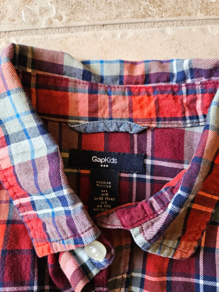 GapKids Plaid Button-Down Shirt Size L (10-11 yrs) image indicator(2)