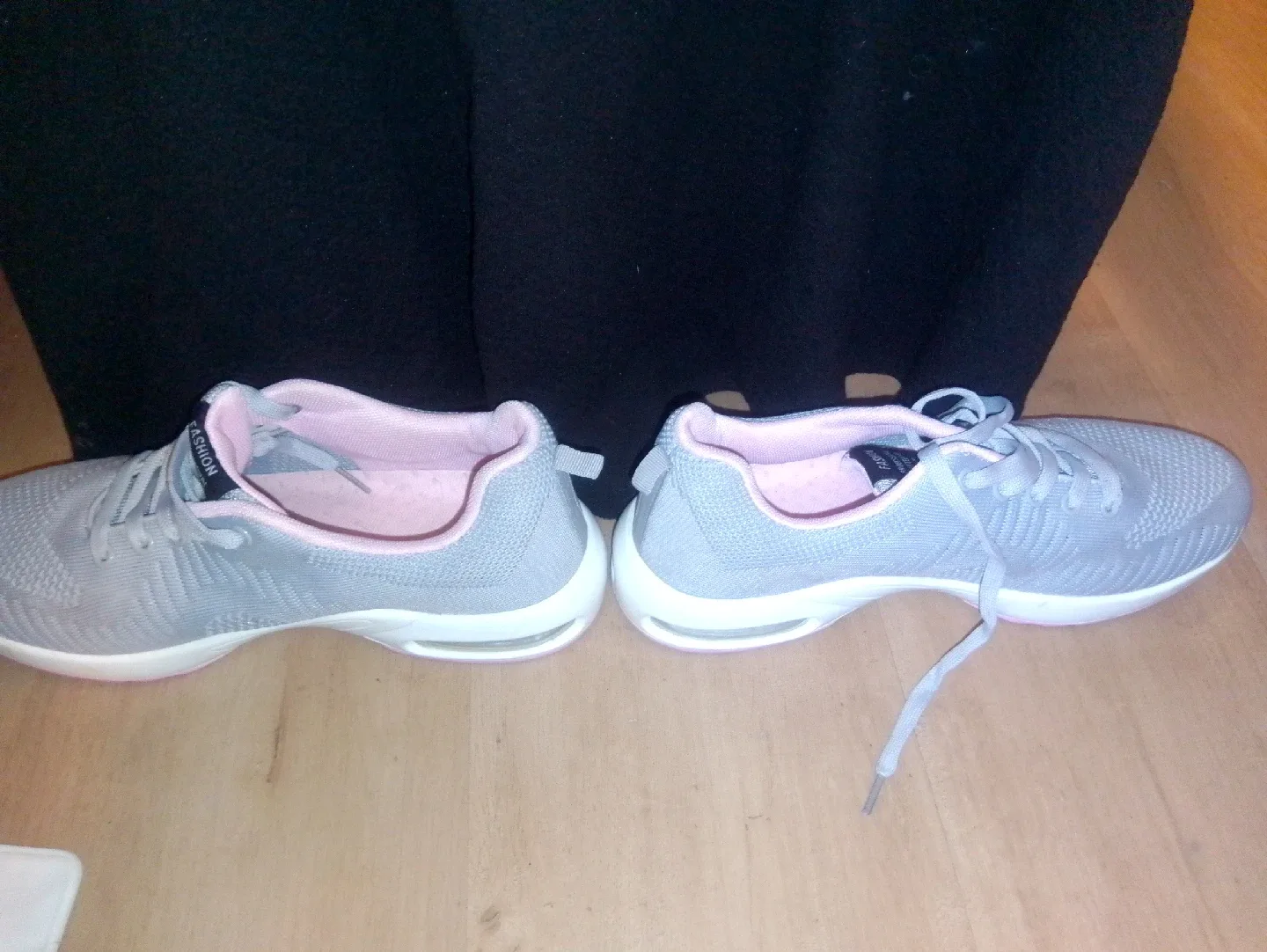 women's shoes image indicator(3)