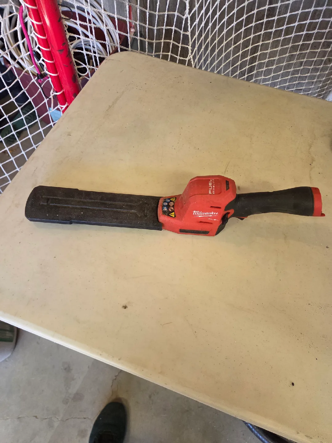 Milwaukee FUEL QUIK-LOK Hedge Trimmer Attachment image indicator(2)