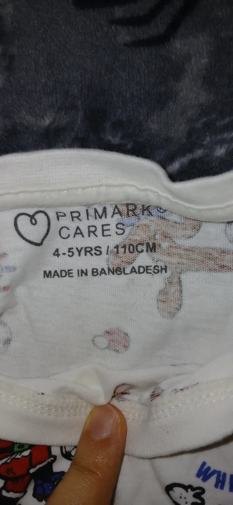 Primark & Carter's Pajama top Size 4-5 Years image indicator(2)
