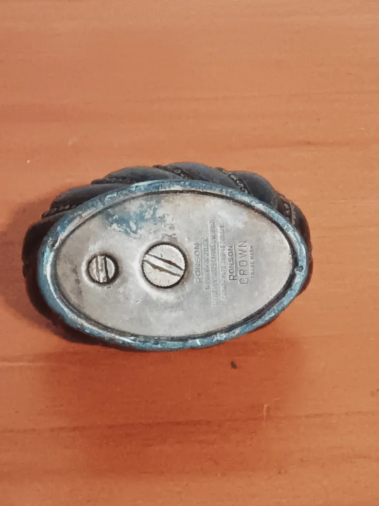 Ronson Crown Table Lighter image indicator(2)