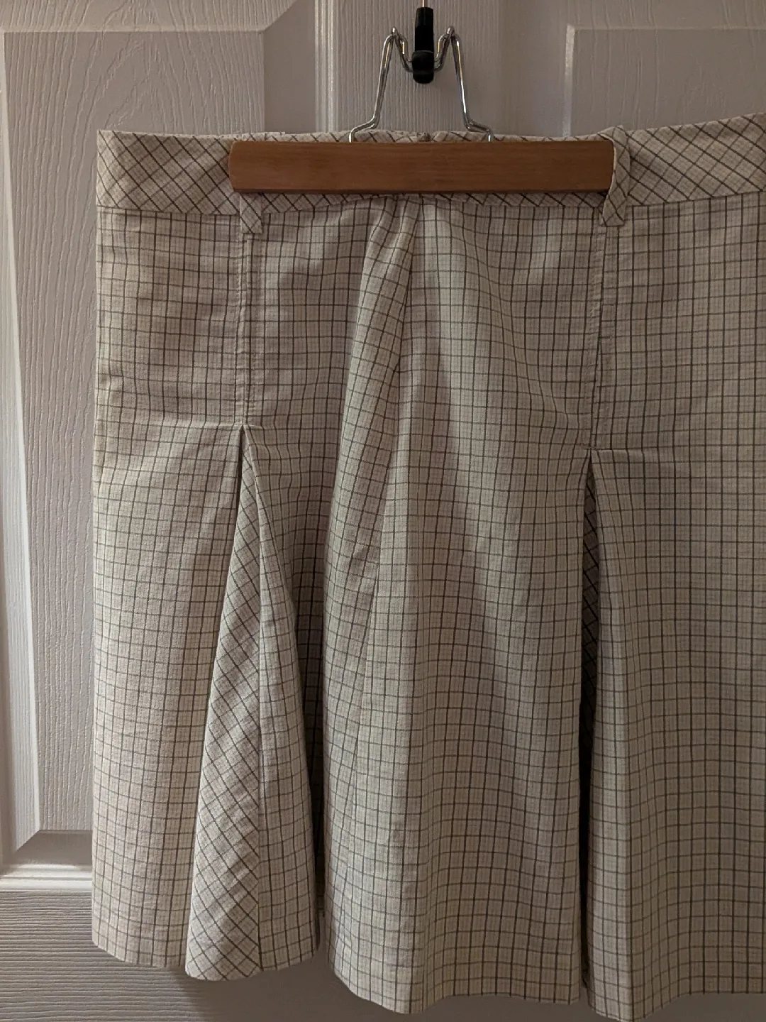 Zara Basic Plaid Skirt - Size 8 thumbnail