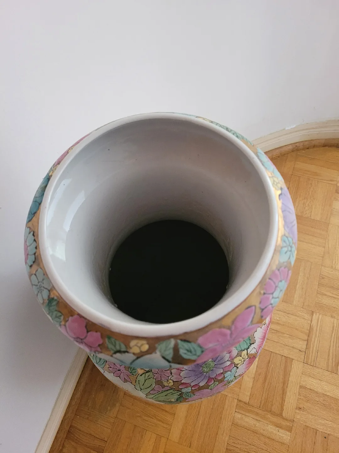 🥕 Floral Pattern Vase image indicator(2)