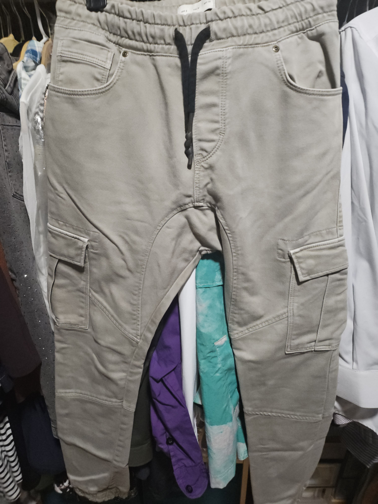 Zara Man Beige Cargo Pants