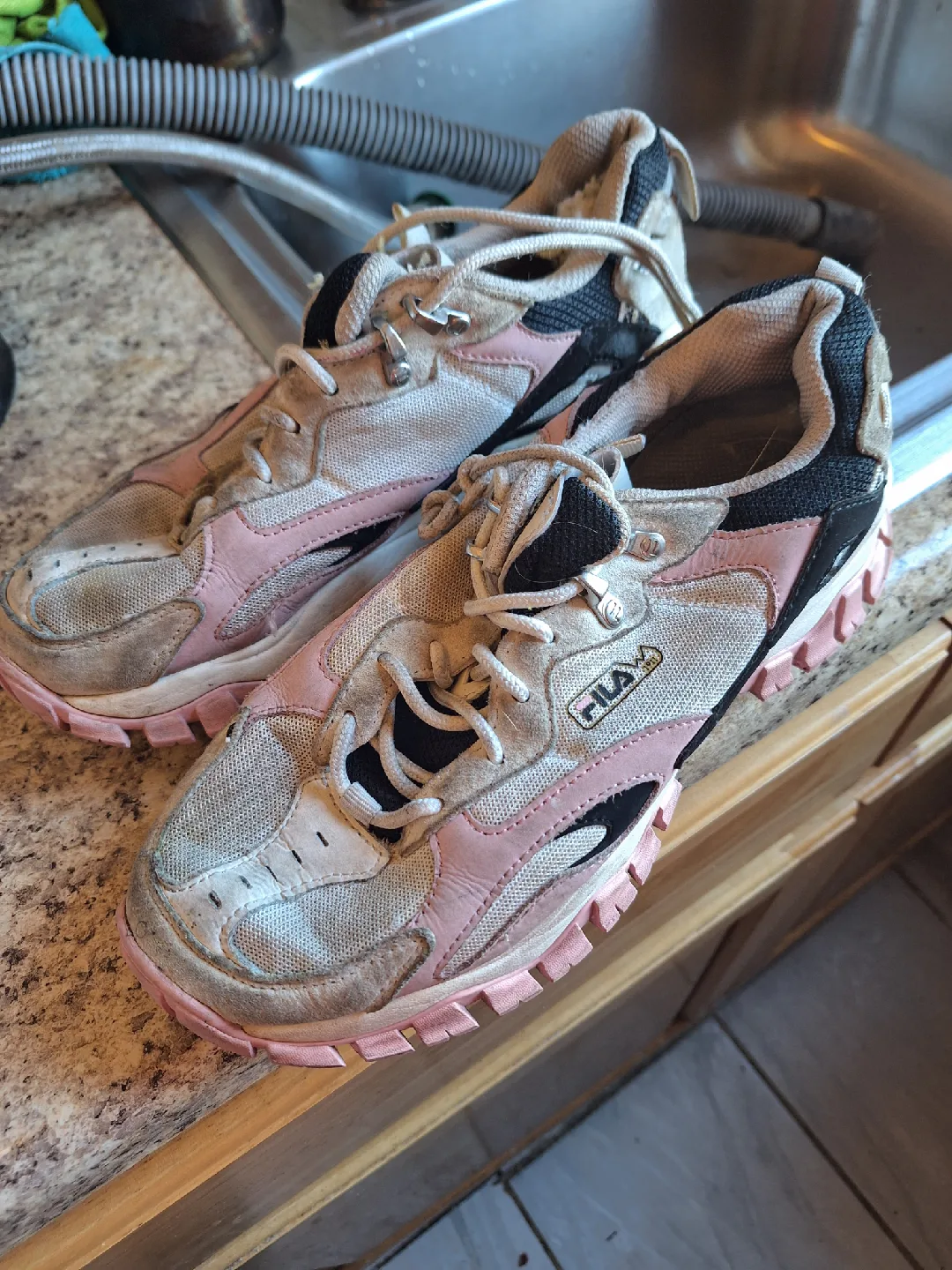 Fila Women's Athletic Sneakers - Size 8.5 thumbnail