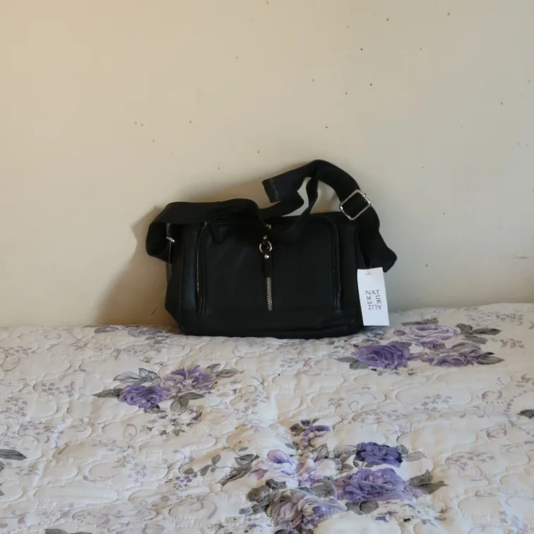 Naturalizer Black Crossbody Bag thumbnail