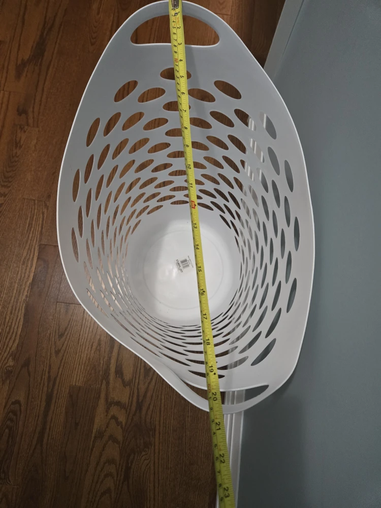 White Plastic Laundry Basket - photo 5