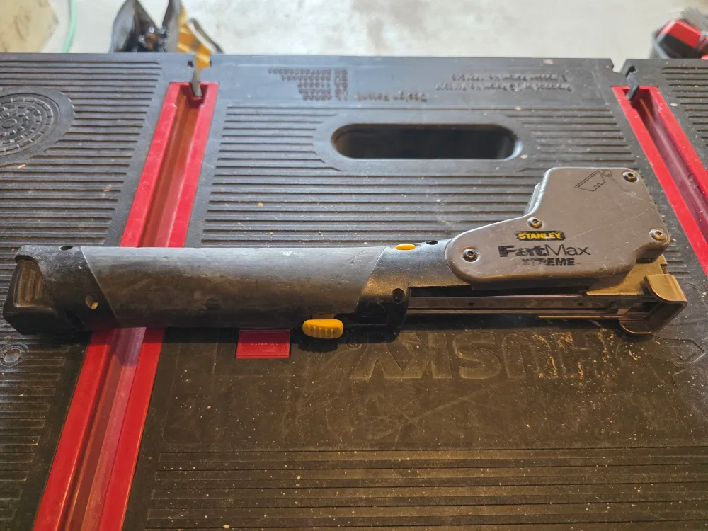 Stanley FatMax Xtreme Stapler thumbnail