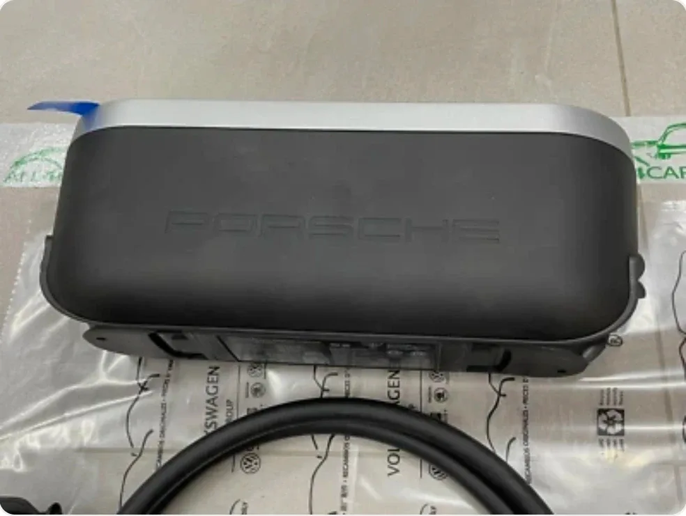 Porsche Mobile Charger Connect 9Y0.971.675.BL image indicator(4)