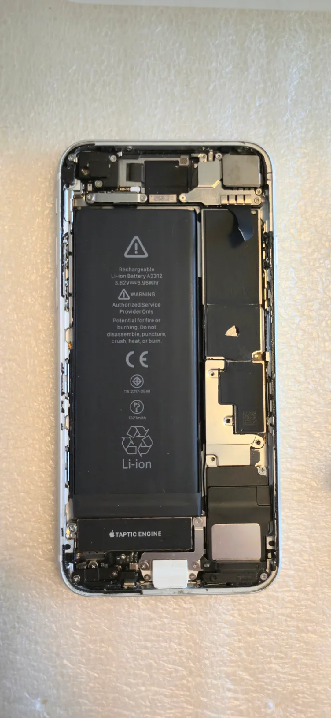 iPhone SE (2nd Gen) - For Parts image indicator(2)