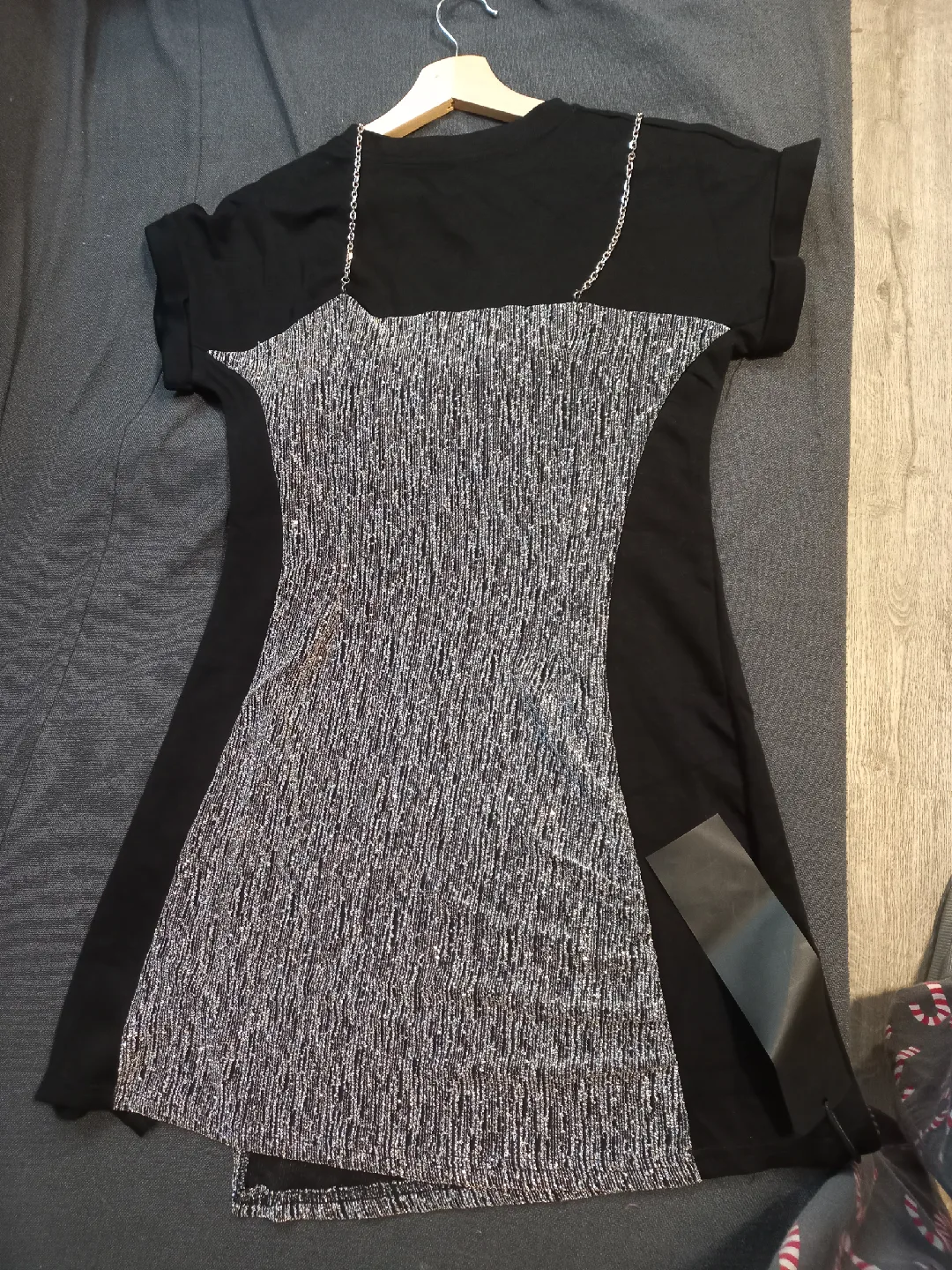 Black & Silver Party Dress image indicator(2)