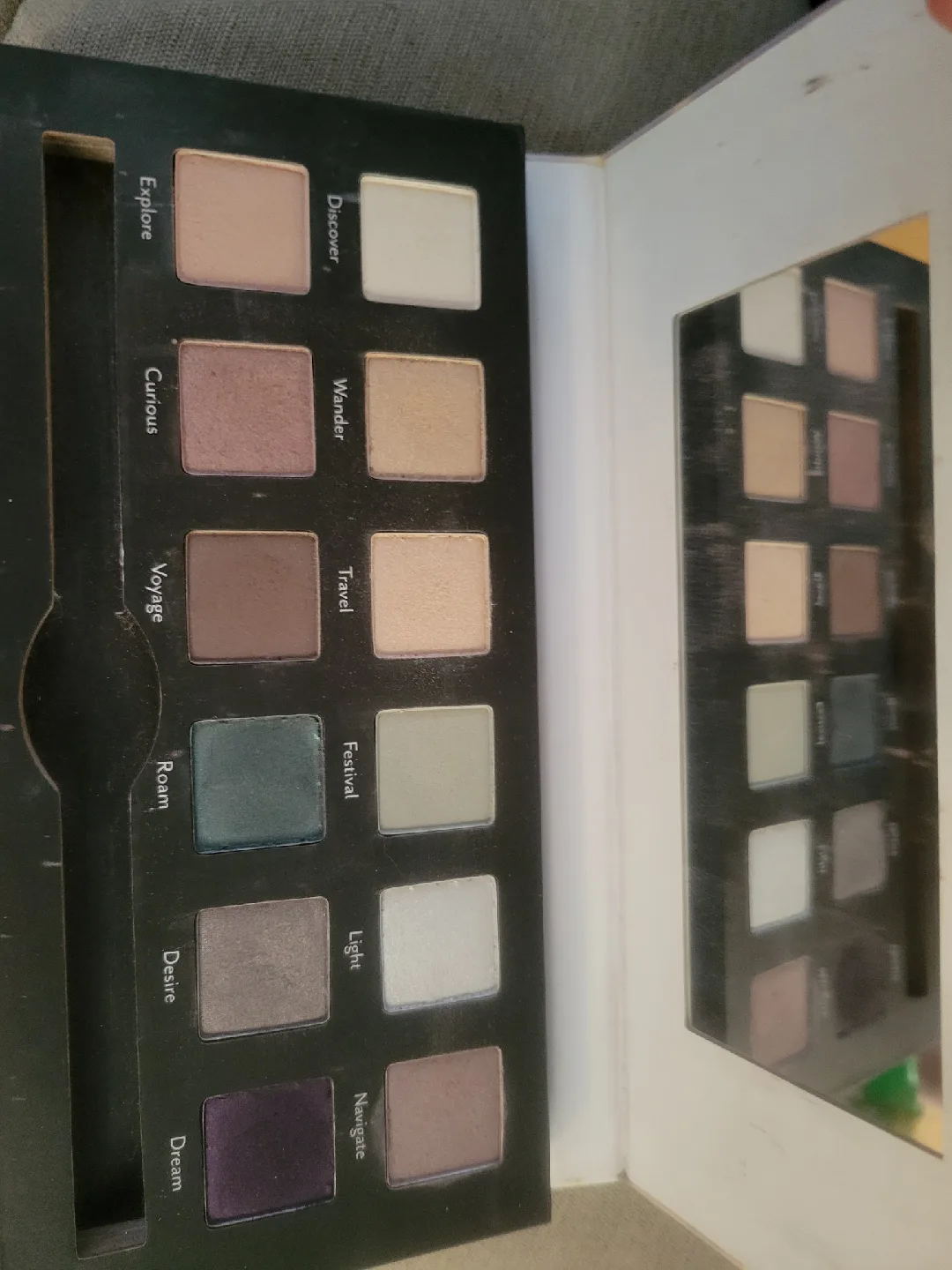 Cargo Cosmetics Wanderlust Eyeshadow Palette image indicator(2)