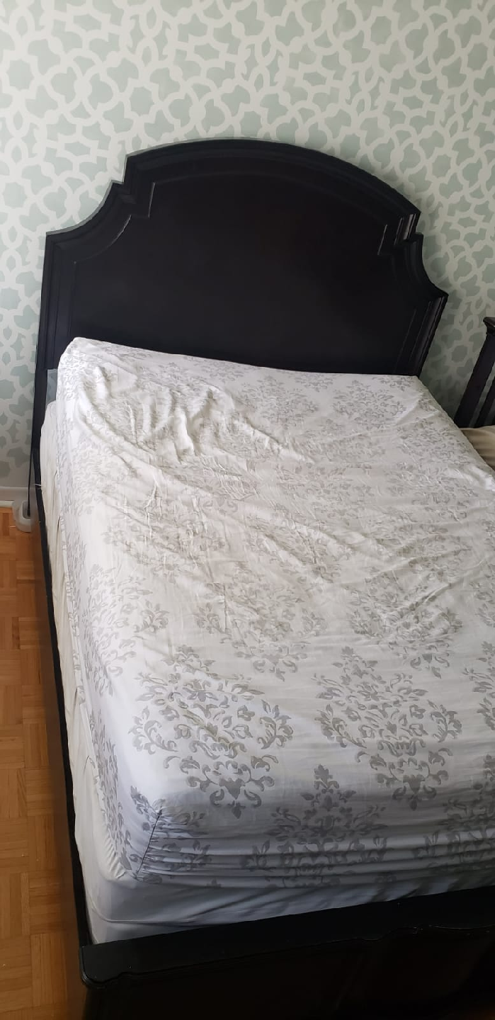 Bedroom Set - Dresser, Mirror, Nightstand, Bed Frame - photo 3