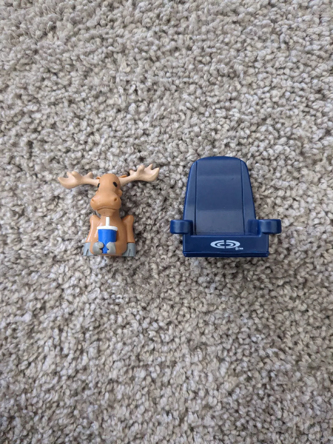 Cineplex Moose Figurine image indicator(2)