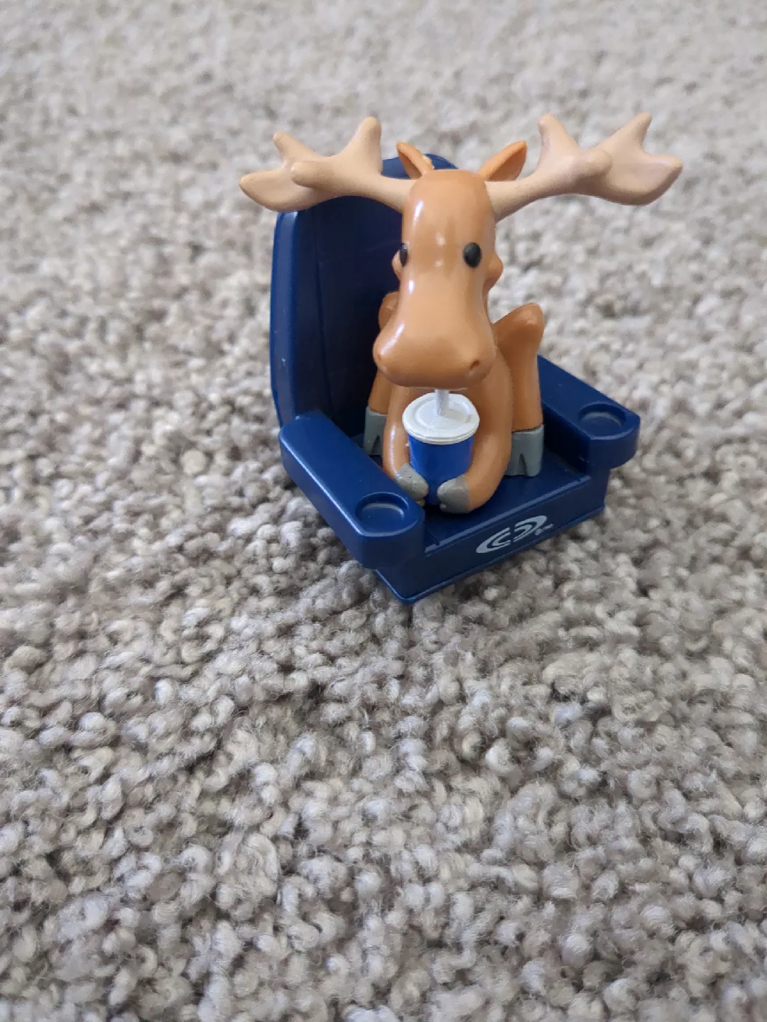 Cineplex Moose Figurine image indicator(3)