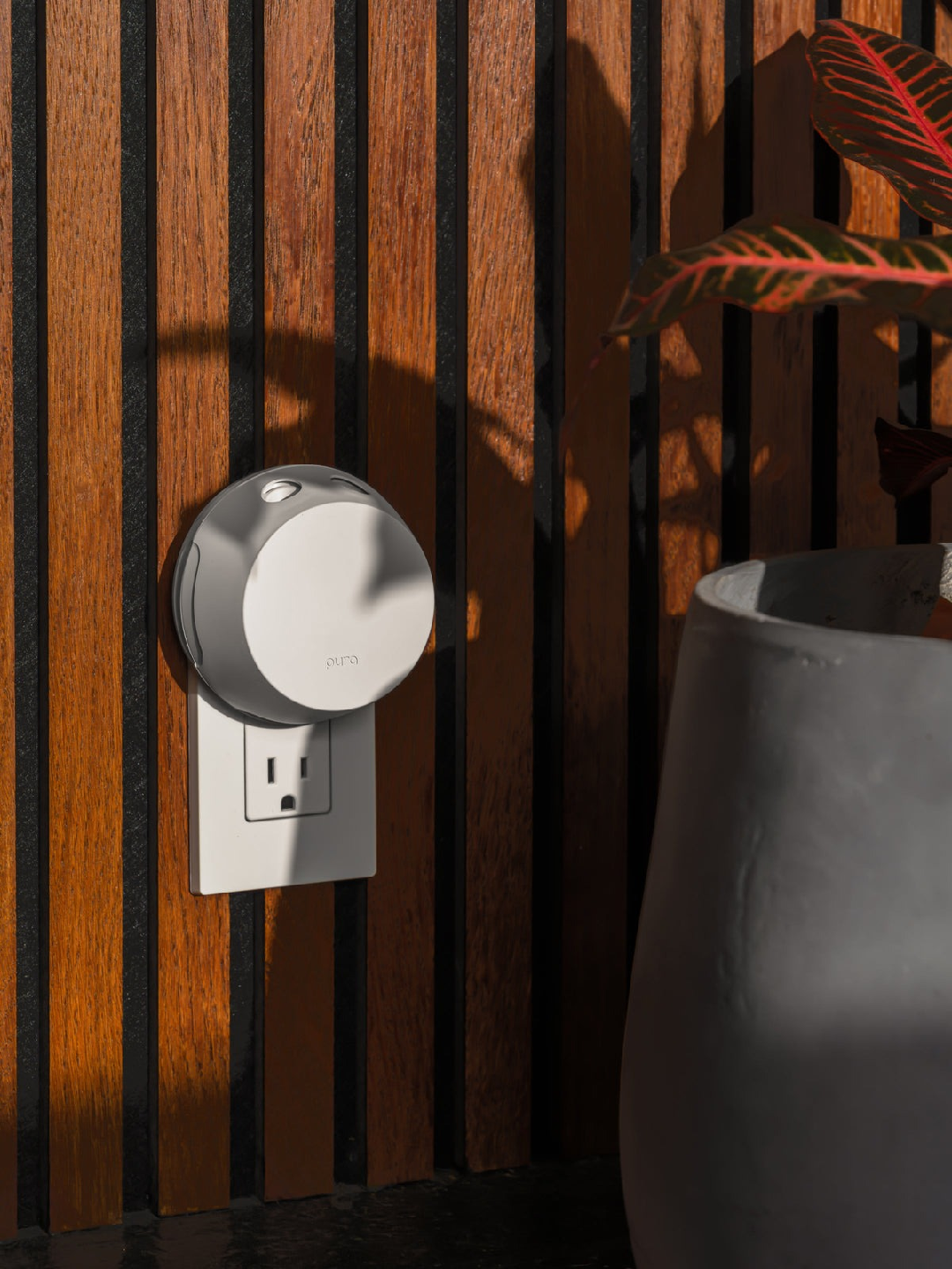 Pura - Smart Home Fragrance Device Starter Set - Pura 4 - photo 3