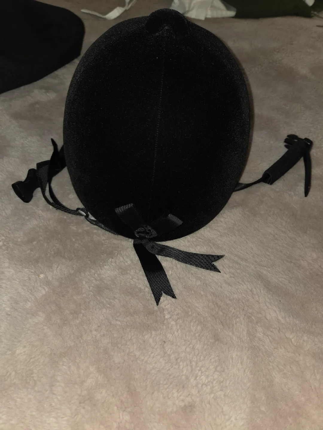 High Quality Equestrian Helmet image indicator(4)