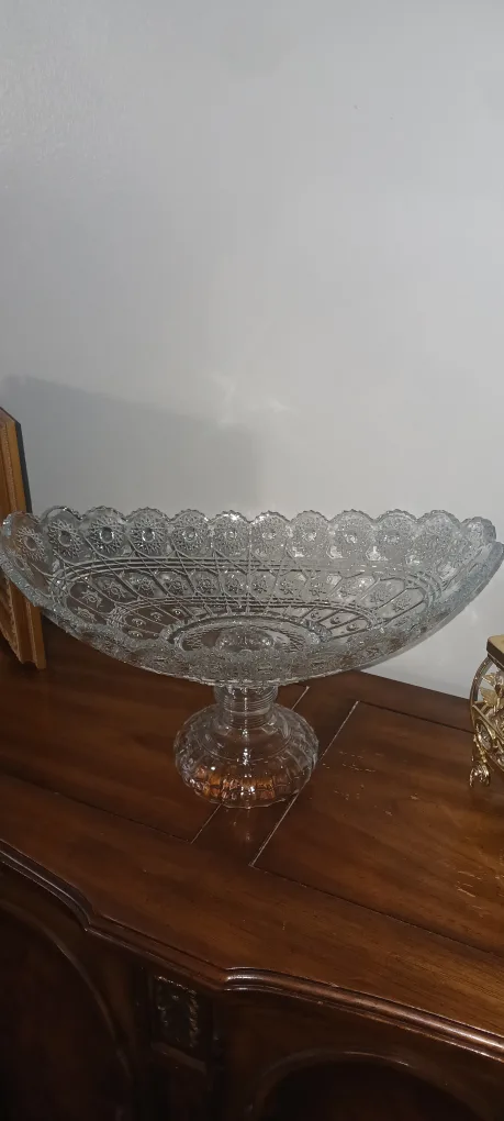 Bohemia Crystal fruit bowl $20 image indicator(2)