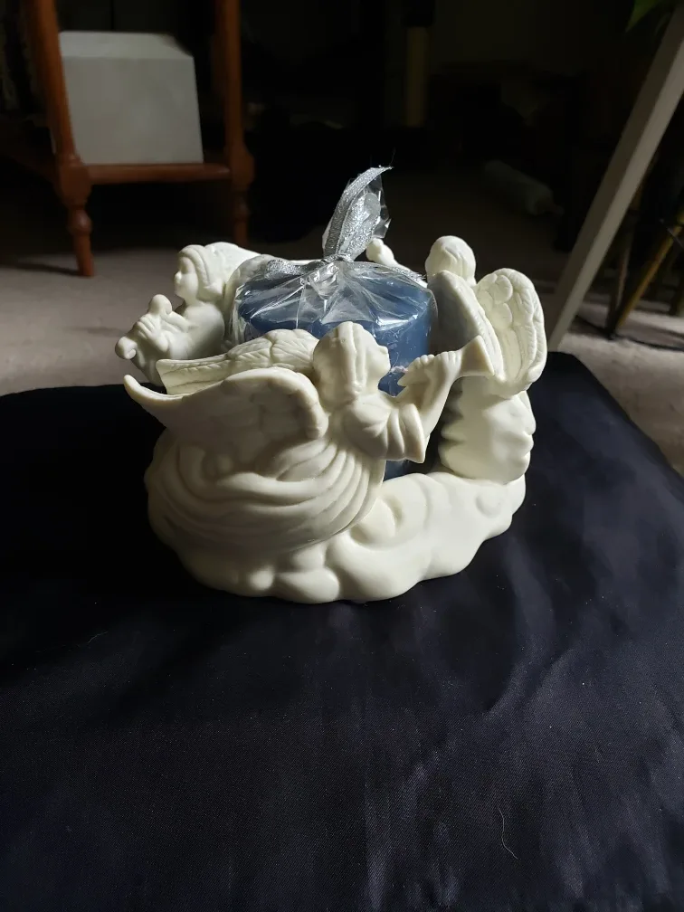 Candle and Angel Candle Holder Set image indicator(4)