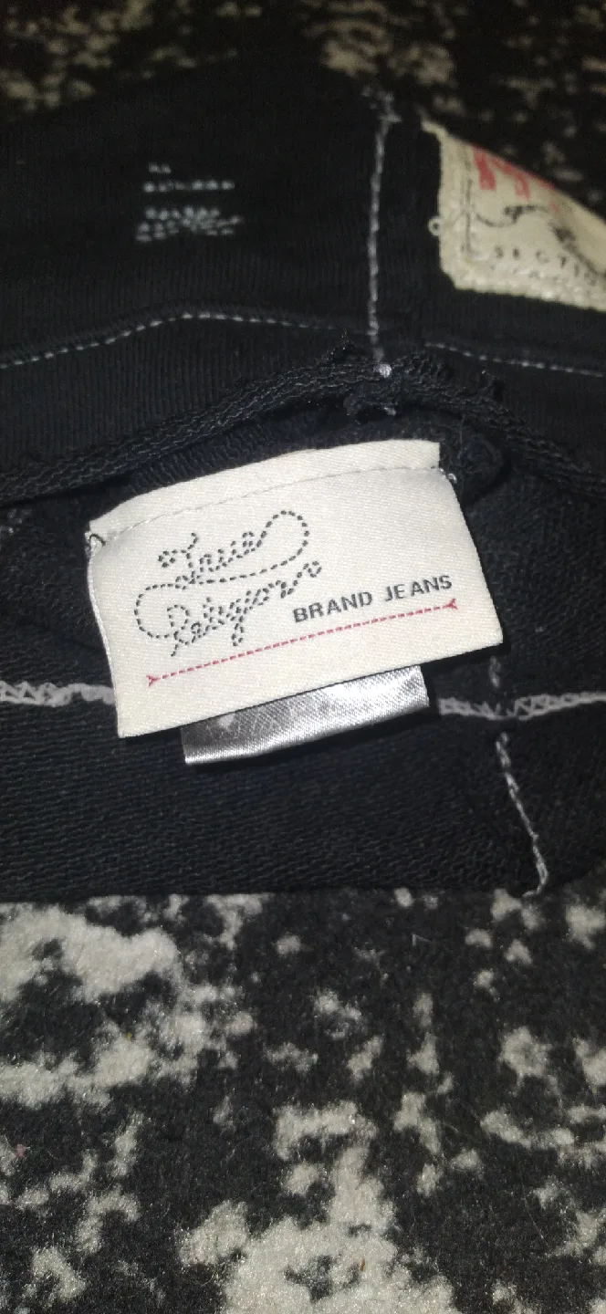 TRUE RELIGION Beanie image indicator(3)