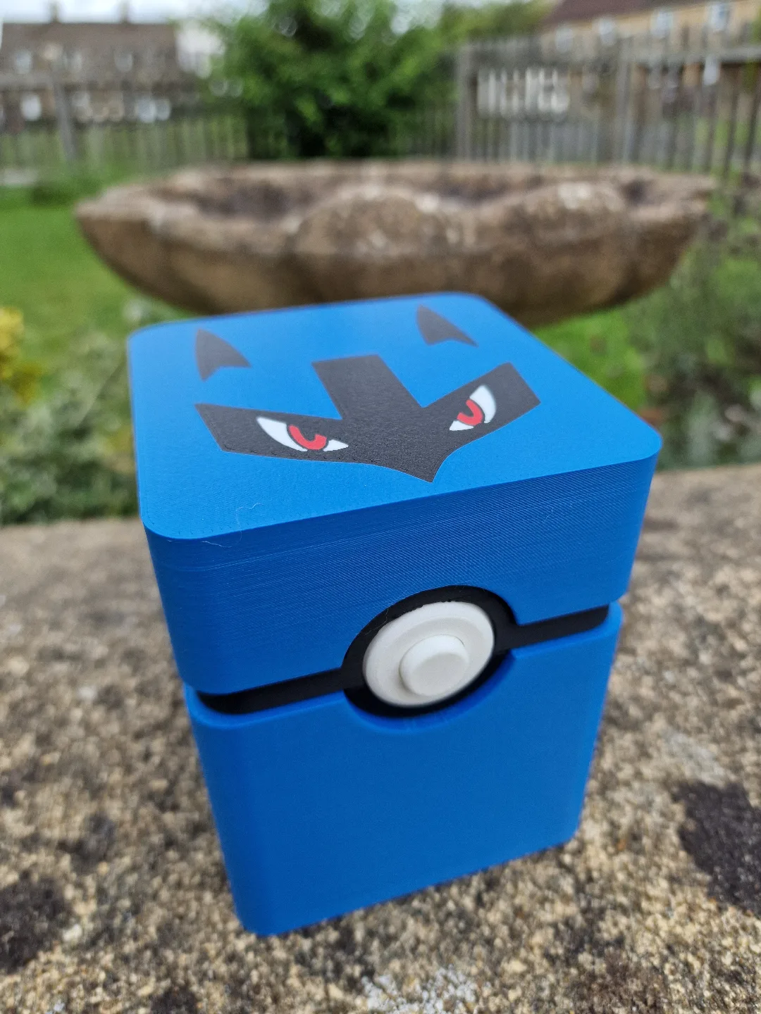 Custom Pokemon Card Holder image indicator(5)