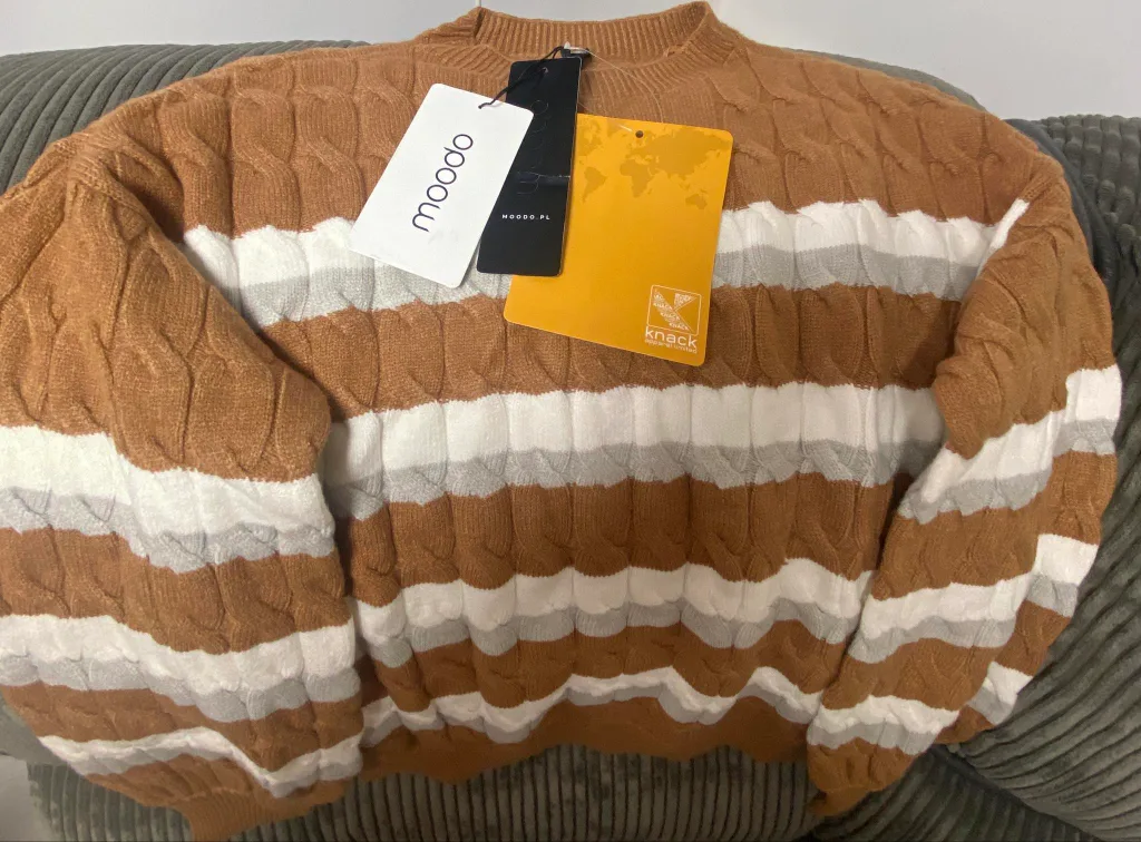 New Mooodo Ladies Sweater - Size L, Brown & White image indicator(3)