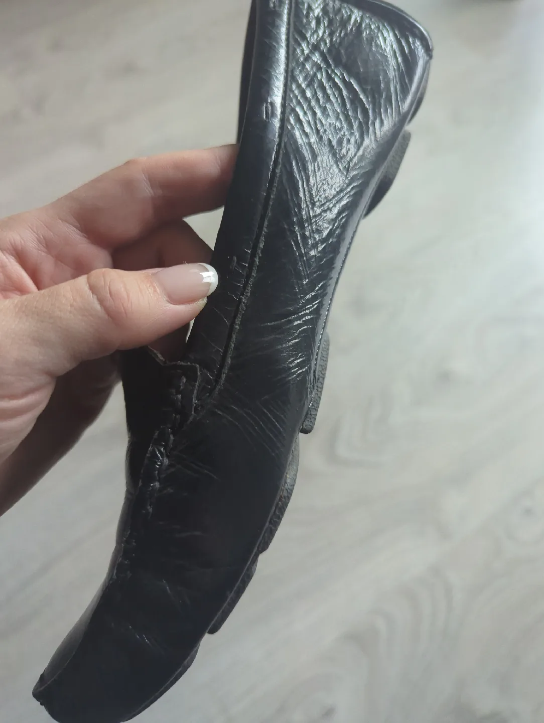 UGG Australia Black Patent Leather Loafers - Women's US 8 image indicator(6)