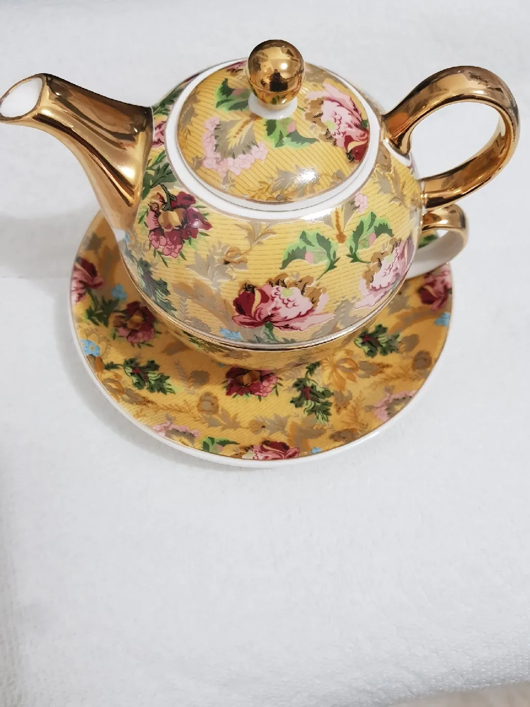 Adeline Fine Porcelain Tea Set for one.