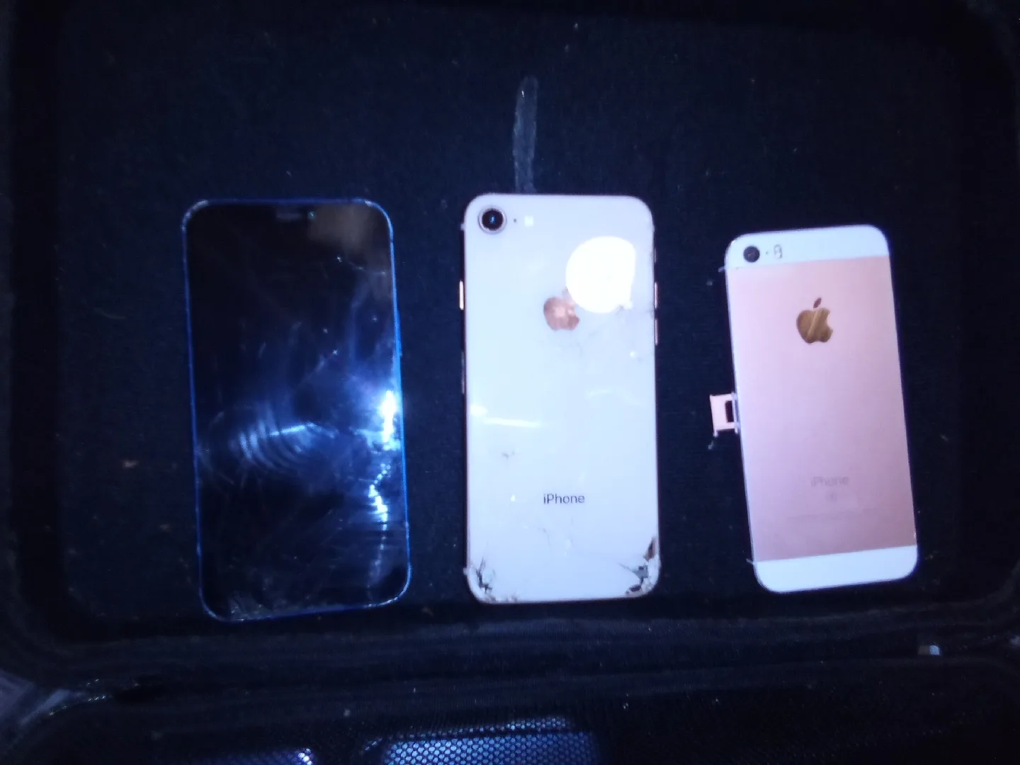 Broken iPhones for Parts🥕🥕🥕🥕🥕 image indicator(2)