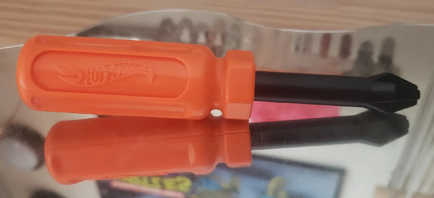 Hot Wheels Orange Screwdriver thumbnail