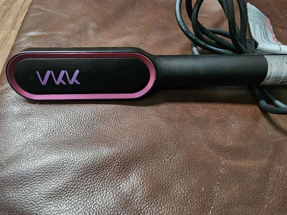 VVV Hair Straightener Brush - Black image indicator(2)