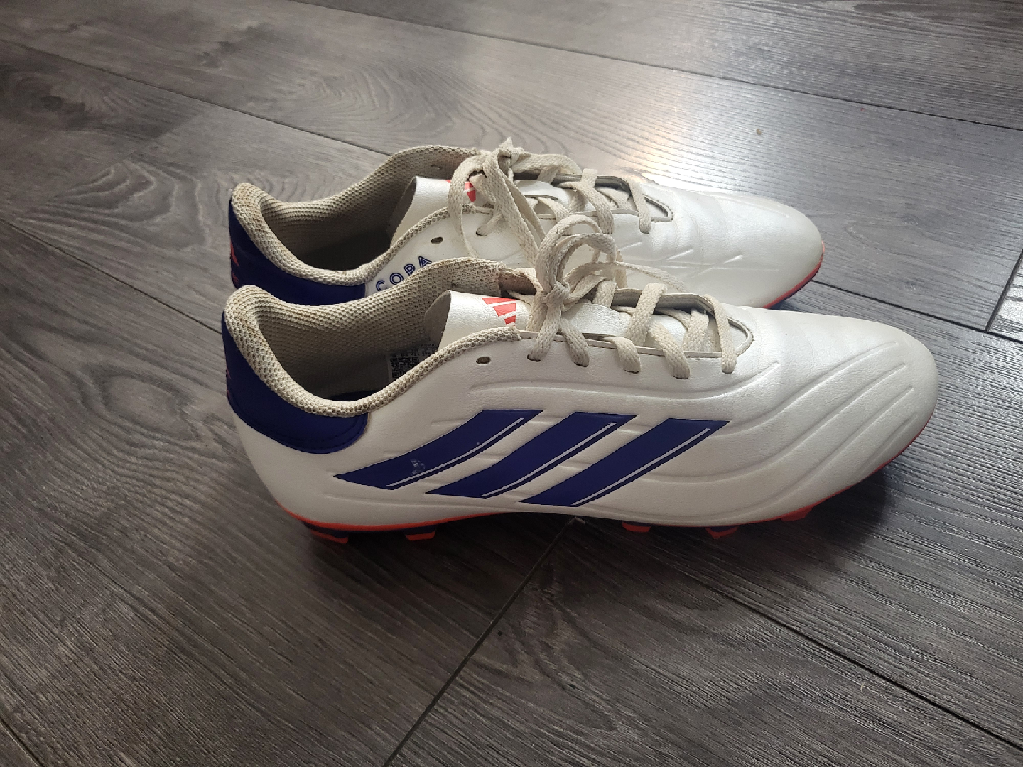Adidas Copa pure 2 cleats firm ground! Size 9 US and 8 1/2 UK