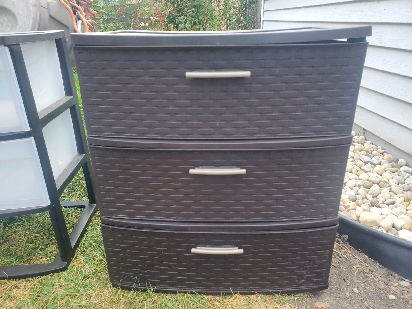 PLASTIC STORAGE UNITS - photo 4