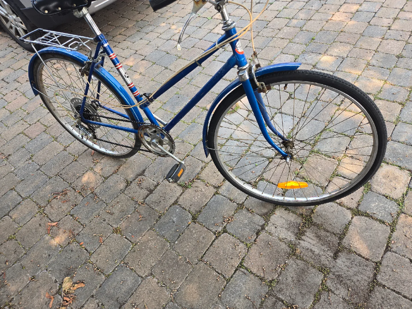 vantage Girls Bicycle $155 mississauga darry and 10th line image indicator(2)