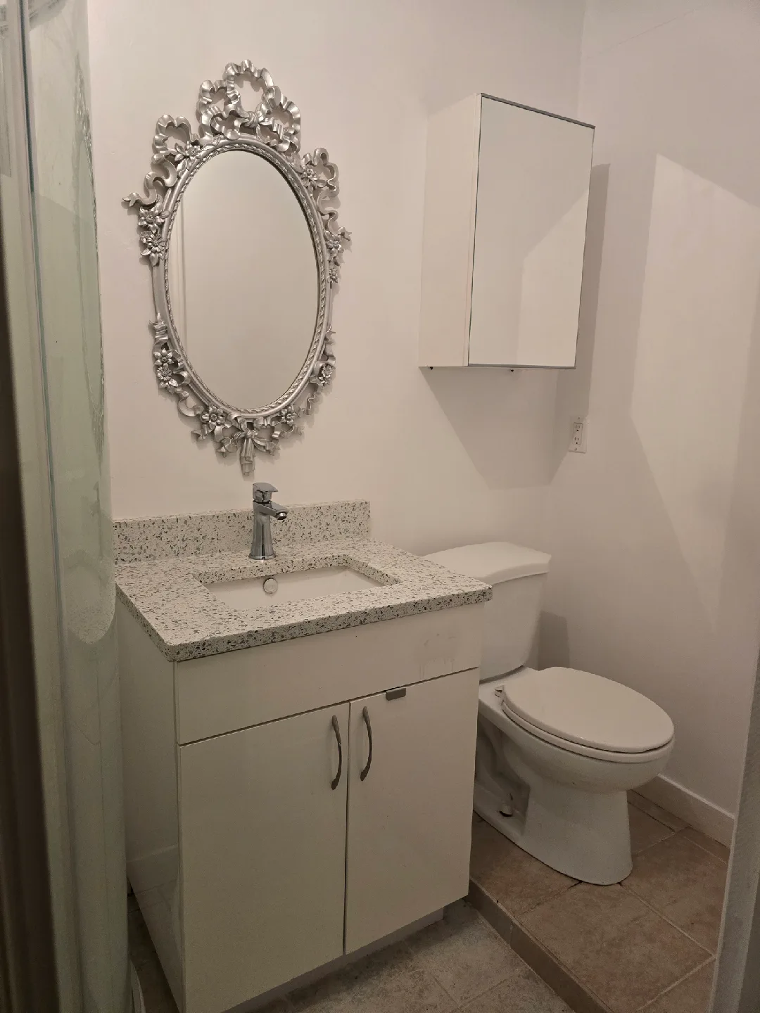 Fully furnished Room available for Rent image indicator(6)