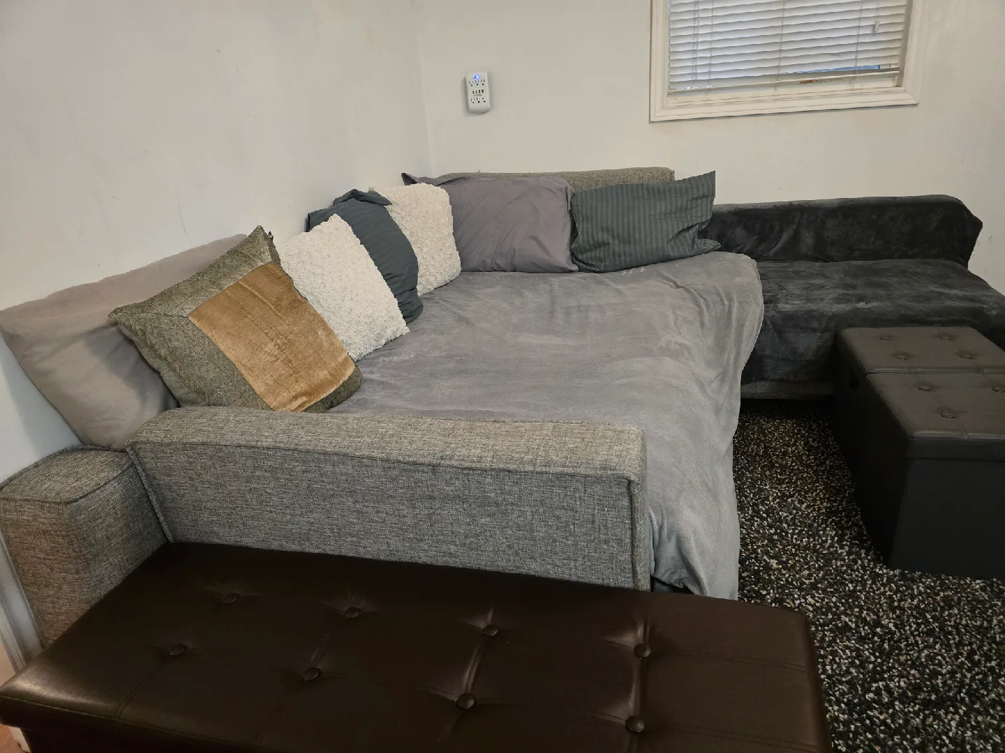 Fully furnished Room available for Rent image indicator(9)