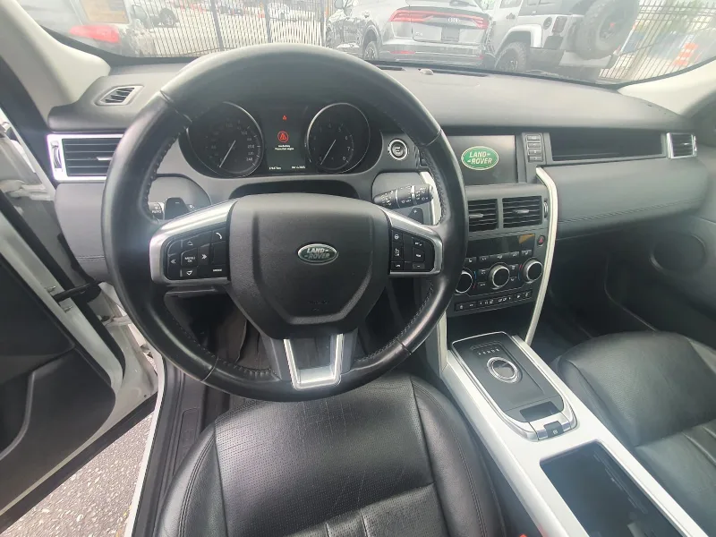 2018 Land Rover Discovery Sport HSE image indicator(9)