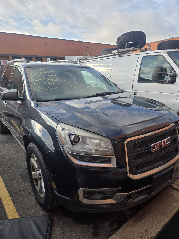 2014 gmc acadia - photo 2