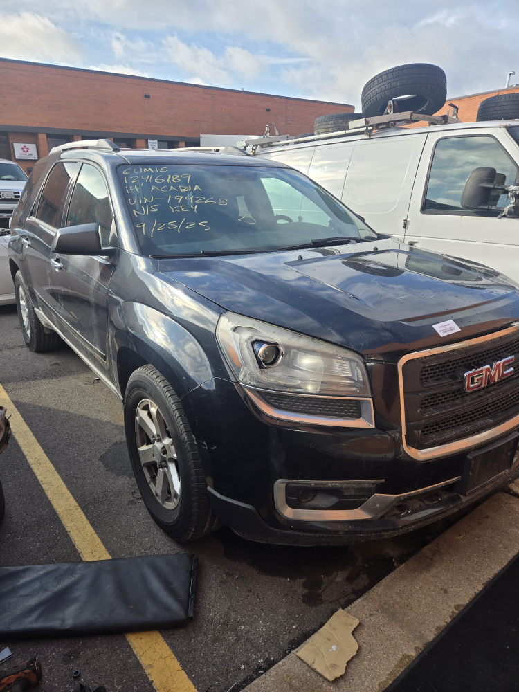 2014 gmc acadia - photo 3