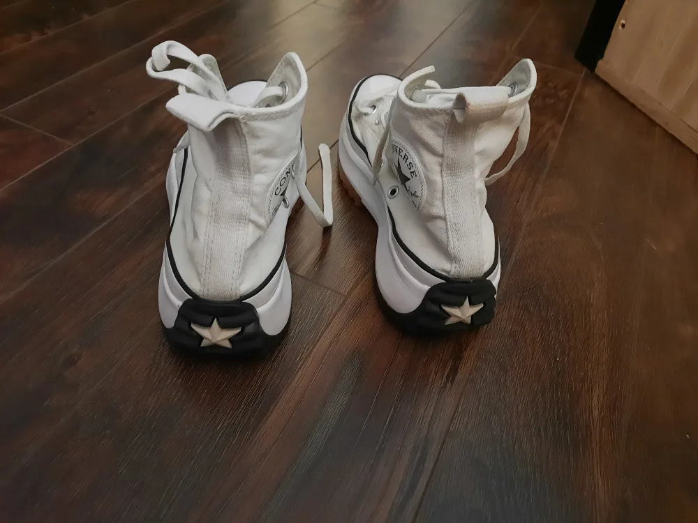 Converse Run Star Hike High Top Sneakers image indicator(3)