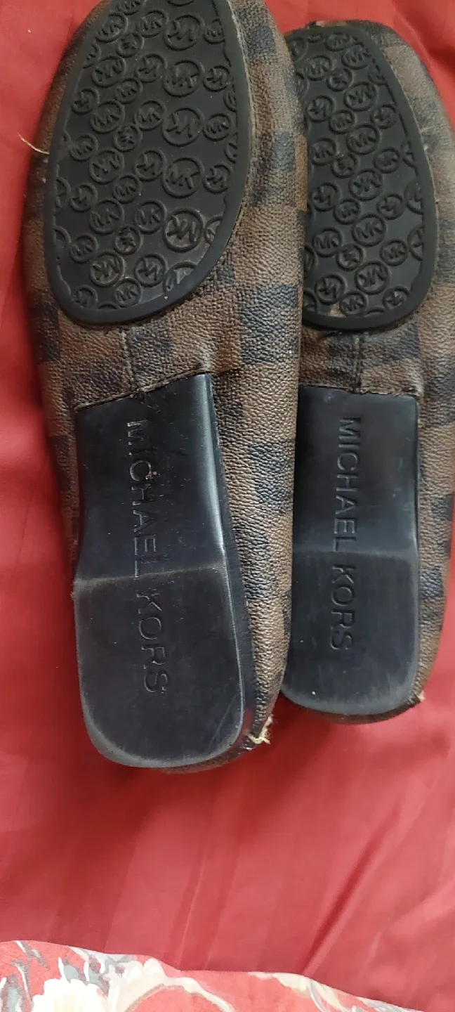 Michael Kors loafer image indicator(3)