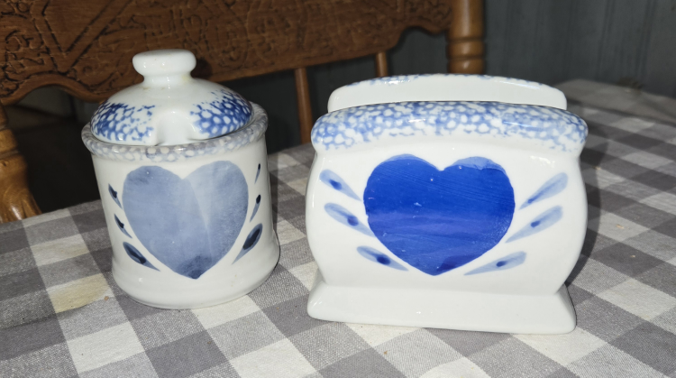 Vintage Ceramic Sugar Bowl, Napkin Holder, Plate - photo 5