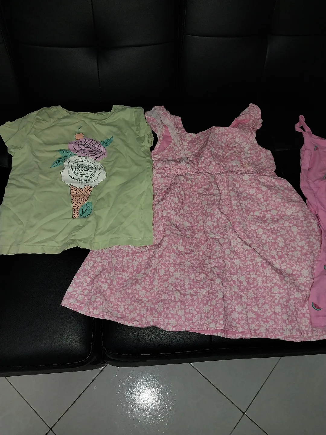Assorted Girls' Clothing Bundle image indicator(4)